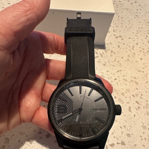 Men’s Diesel Watch - Picture 3 of 3